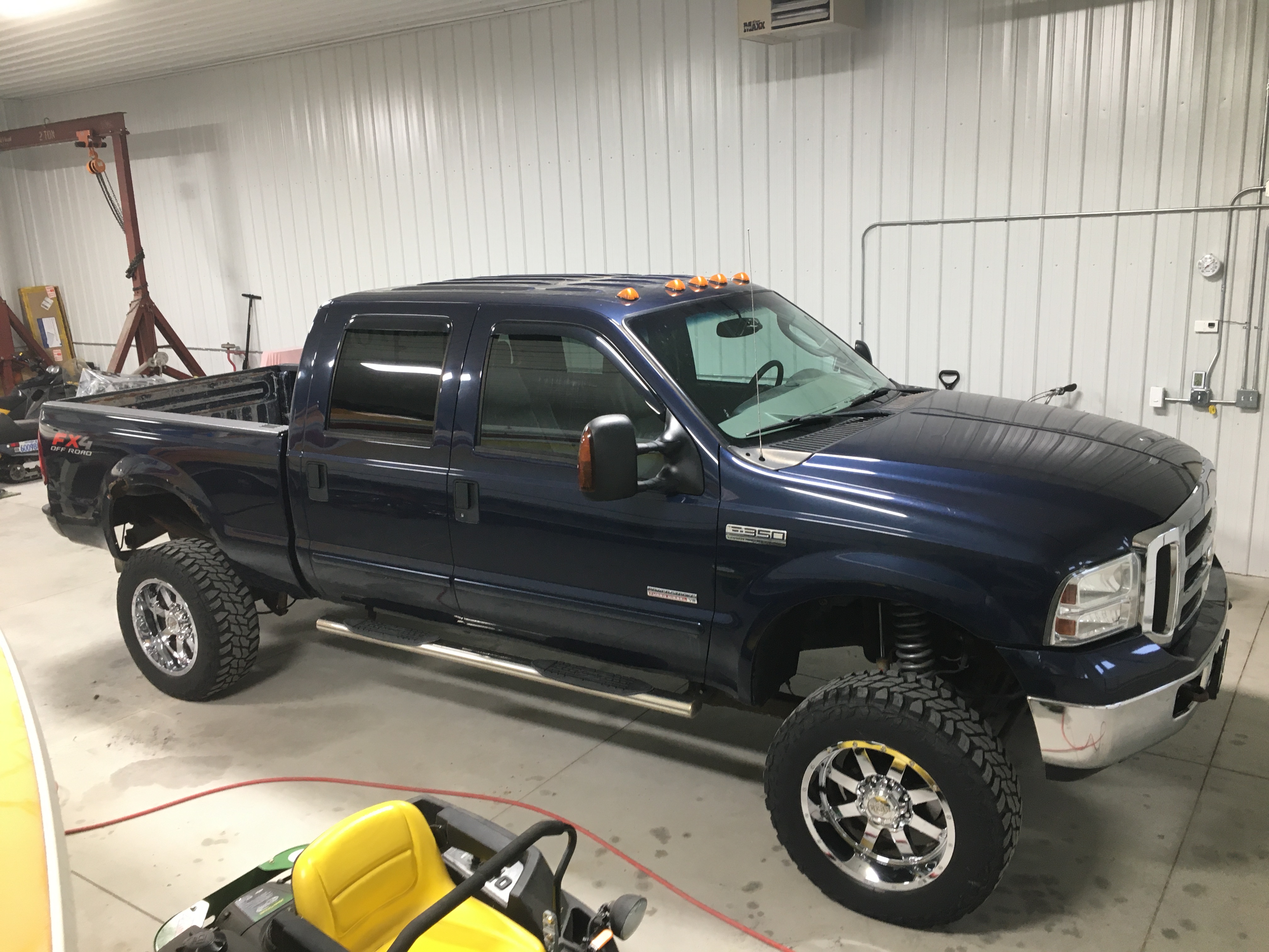 Ford F350 FX4 Off-Road Truck