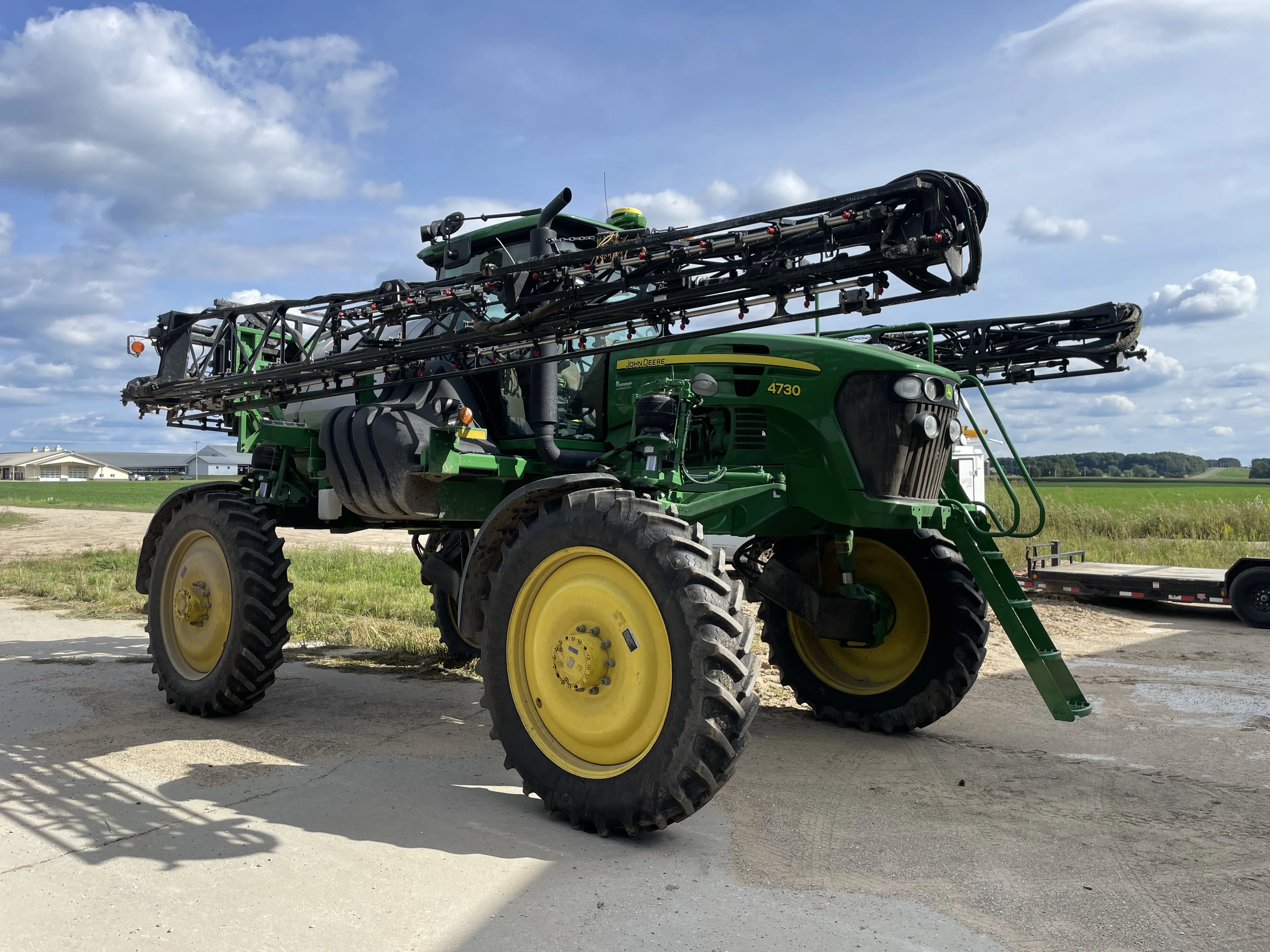 John Deere 4730 Self-Propelled Sprayer
