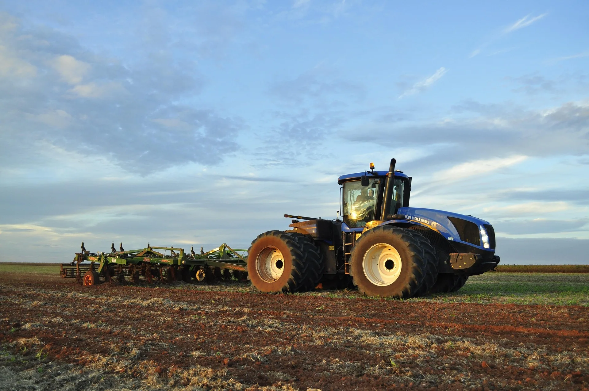 Agricultural Tractor Farm Equipment for Sale